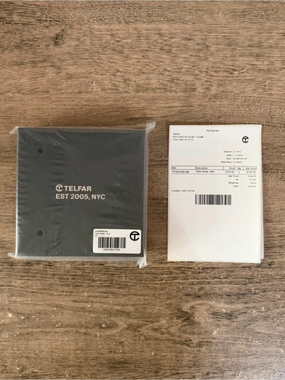 Telfar Wallet - Picture 2 of 13